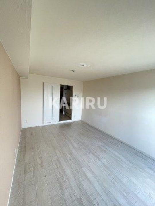 レクラン今里 の居間