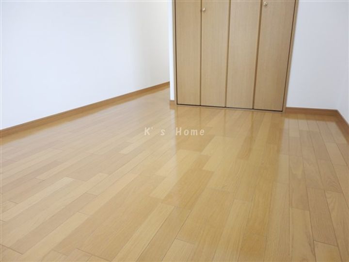 ワコーレエキサイド岡本の寝室