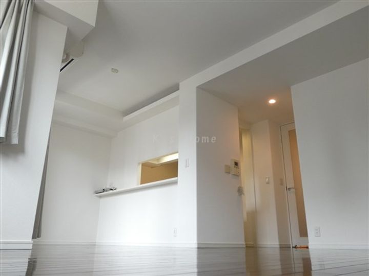 リベール三宮ミッド・キャストの居間