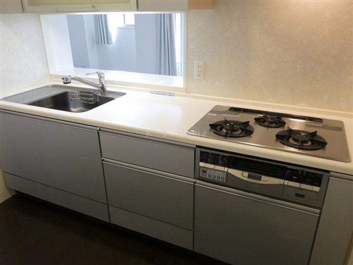 リベール三宮ミッド・キャストのキッチン