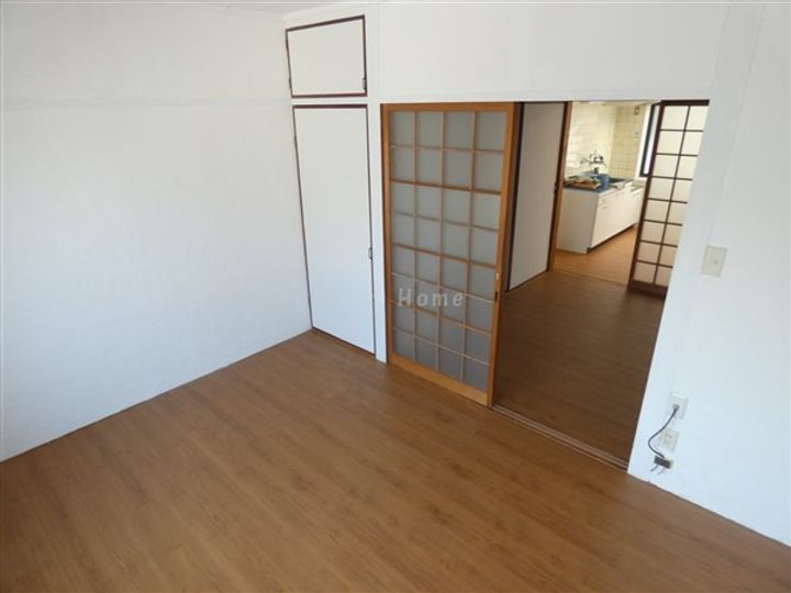 ハイツ菊水の居間