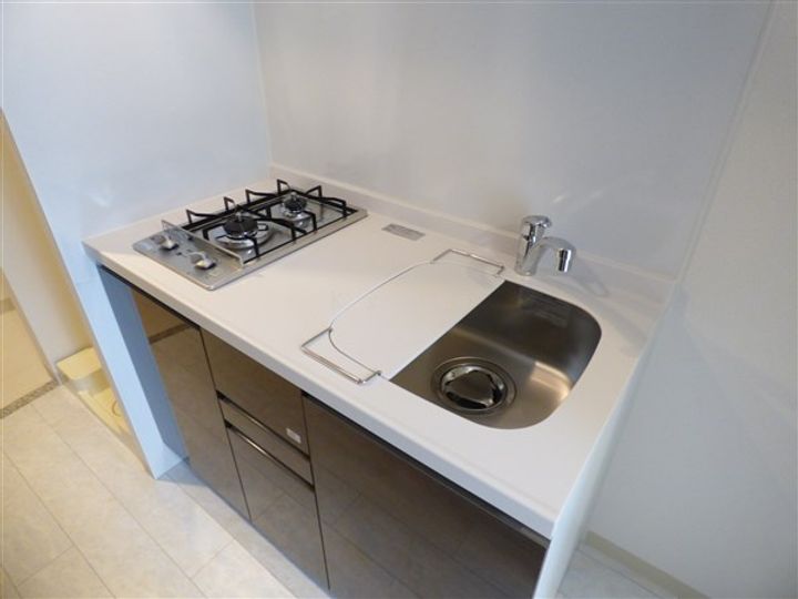 エステムコート神戸元町2リザーヴのキッチン