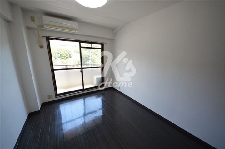 ライブオークの居間