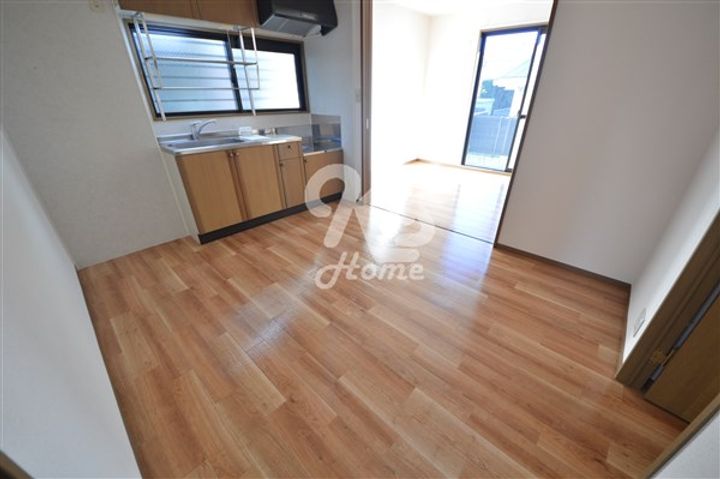 ヴェールハイム霞ヶ丘の居間