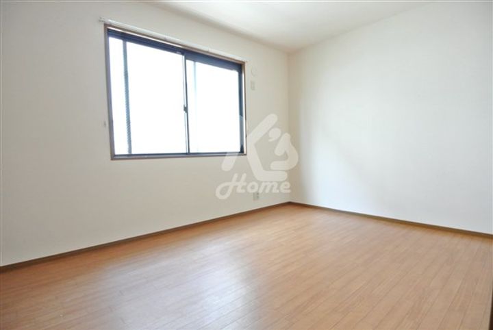 サニーガーデン須磨B201の居間