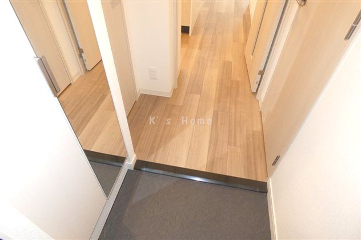 兵庫県神戸市兵庫区駅南通3丁目(マンション)の賃貸物件の玄関