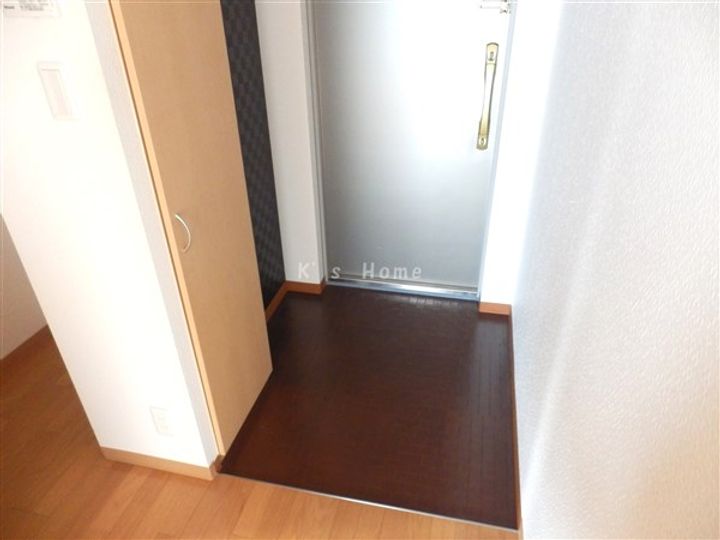 兵庫県神戸市灘区岸地通4丁目(マンション)の賃貸物件の玄関