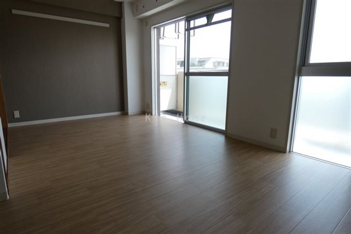 兵庫県神戸市兵庫区五宮町(マンション)の賃貸物件の居間