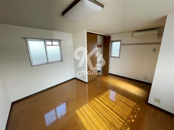 SHE'Sおおつかの内装