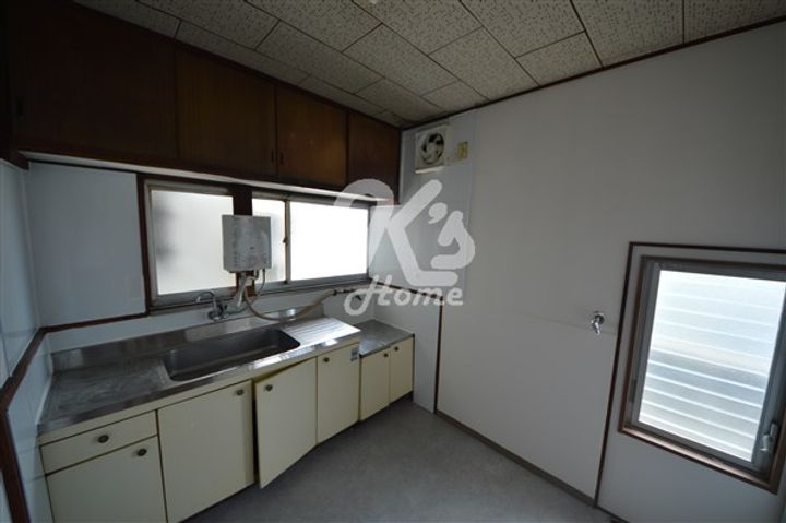 兵庫県神戸市垂水区星が丘3丁目(一戸建)の賃貸物件2のキッチン