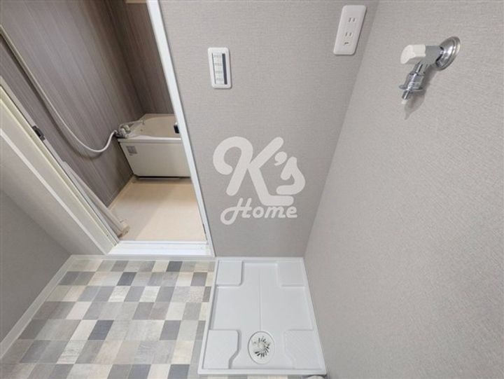 エード白川の玄関