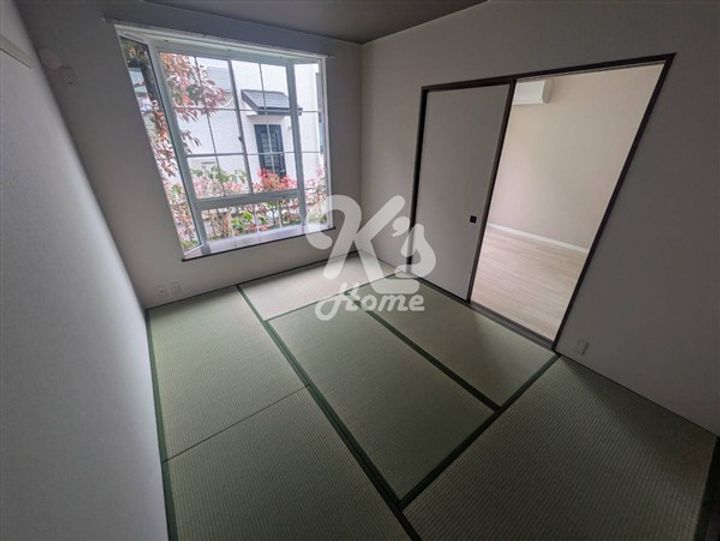 クイーンズコート東落合B-102の内装