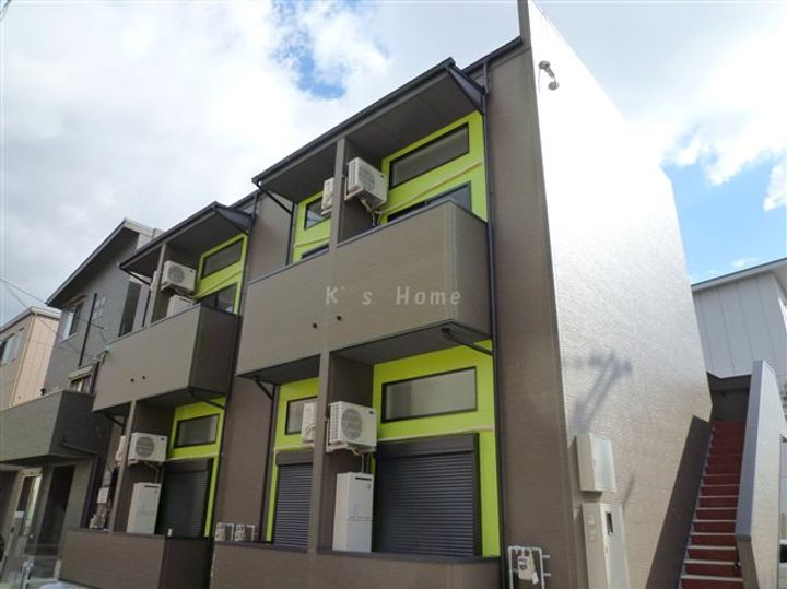 ラ・ヴィータ川西の外観