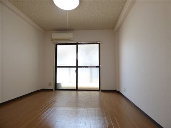 ソシオハイツの居間