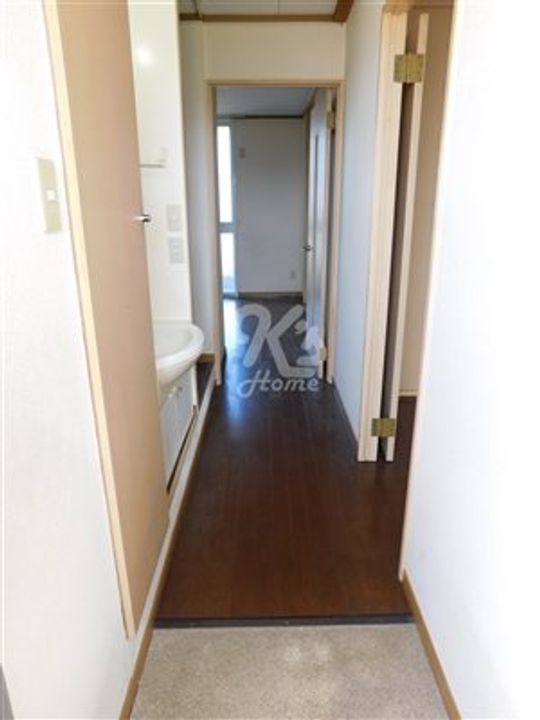 ダイコーポ西藤江302の玄関