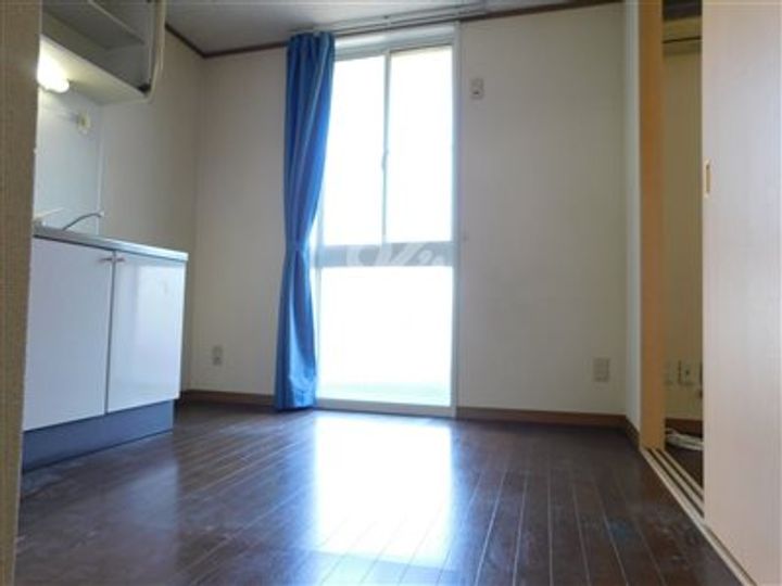 ダイコーポ西藤江302の内装