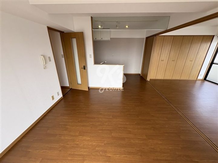 With赤羽302の居間