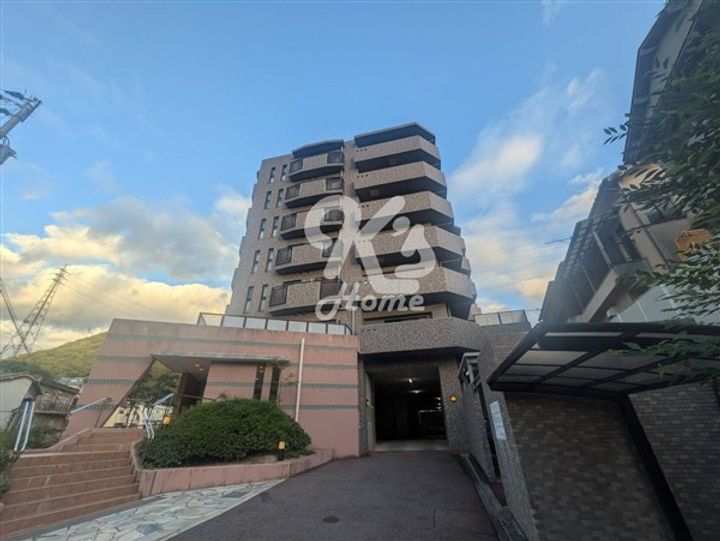 リベール須磨妙法寺の外観