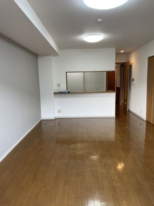 リベール須磨妙法寺の居間