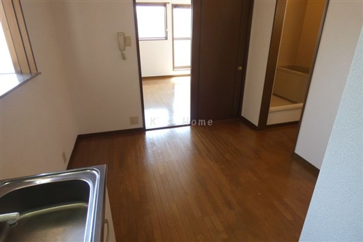 兵庫県芦屋市宮塚町(アパート)の賃貸物件の居間