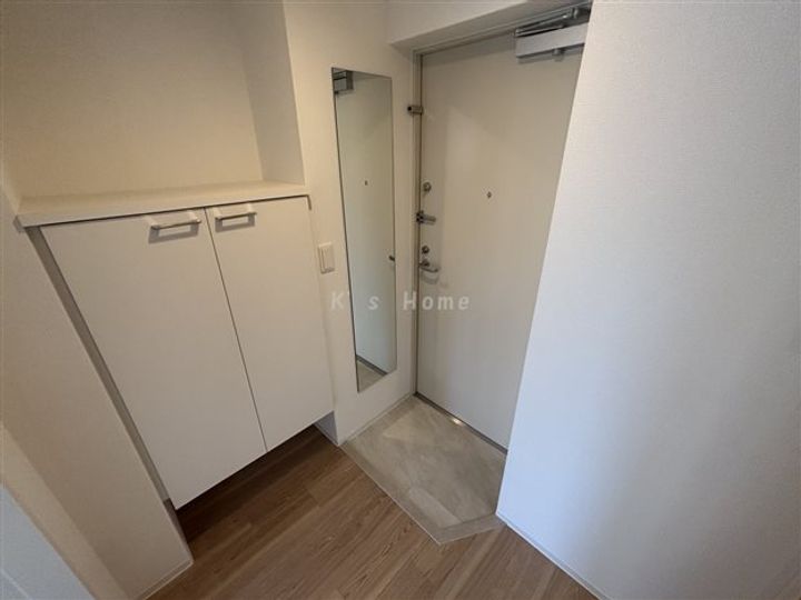 兵庫県神戸市兵庫区三川口町3丁目(マンション)の賃貸物件の玄関