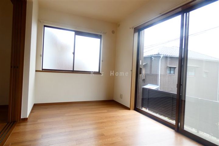 兵庫県神戸市兵庫区熊野町4丁目(アパート)の賃貸物件の居間