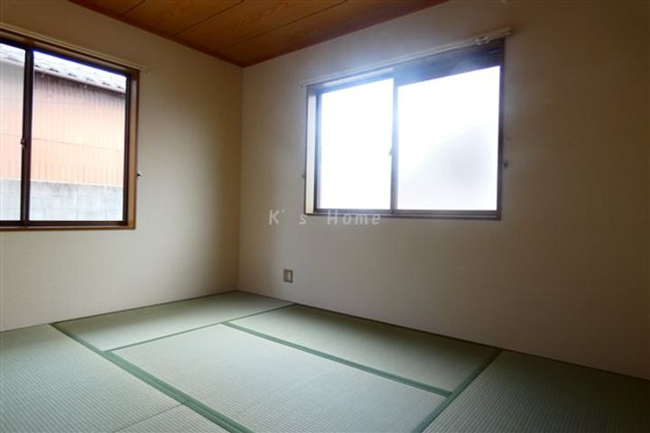 兵庫県神戸市兵庫区熊野町4丁目(アパート)の賃貸物件の居間