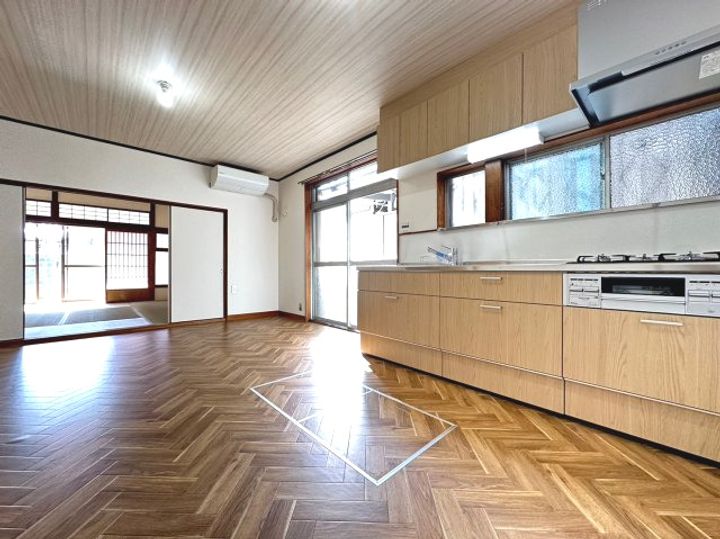 大阪府豊中市立花町1丁目(一戸建)の賃貸物件の居間