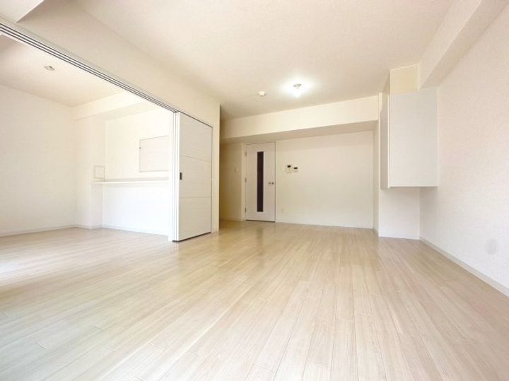 ファイブレジデンス西緑丘の居間