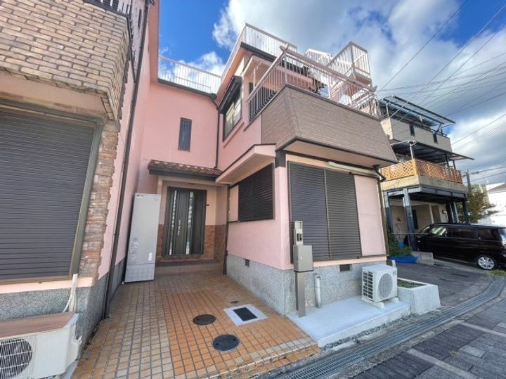 大阪府箕面市白島1丁目(一戸建)の賃貸物件の外観