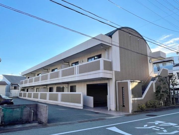 ソレーユ関西の外観