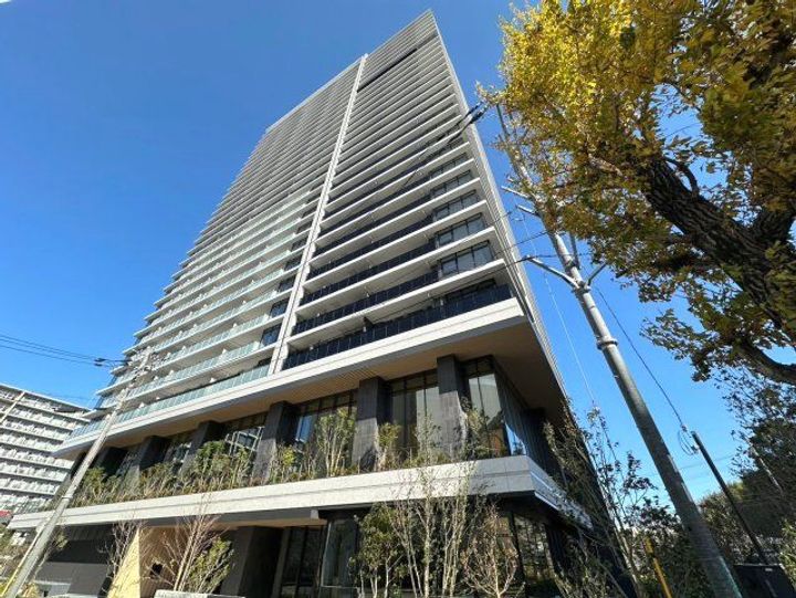 Brillia Tower箕面船場 TOP OF THE HILLの外観
