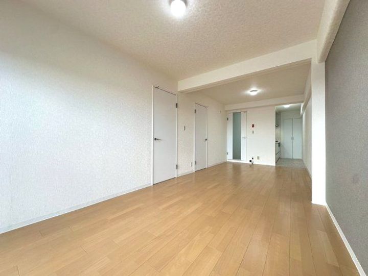 ユニハイム池田の居間