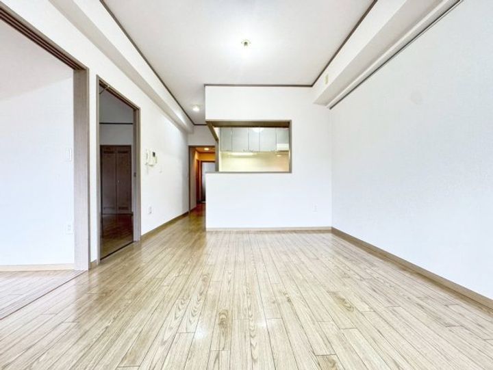 パークハイツアイリス 1号館の居間