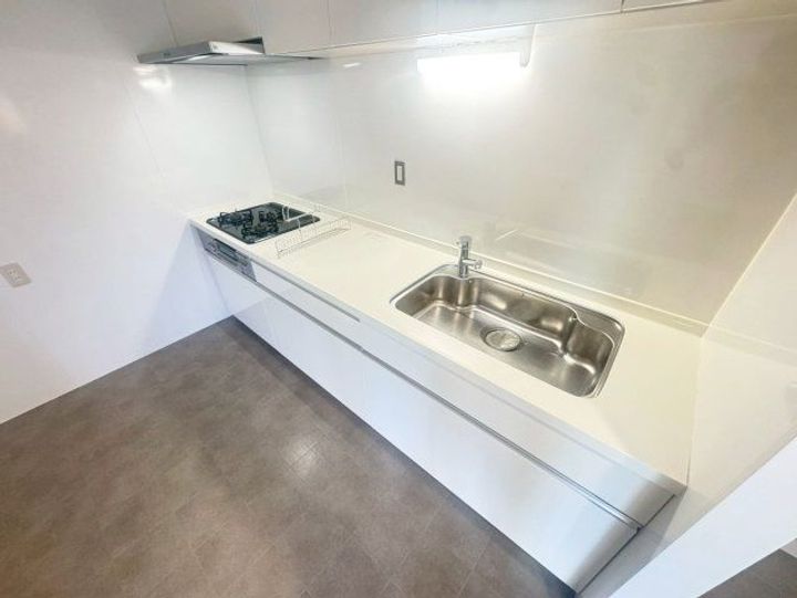 ラジュニール春日丘のキッチン