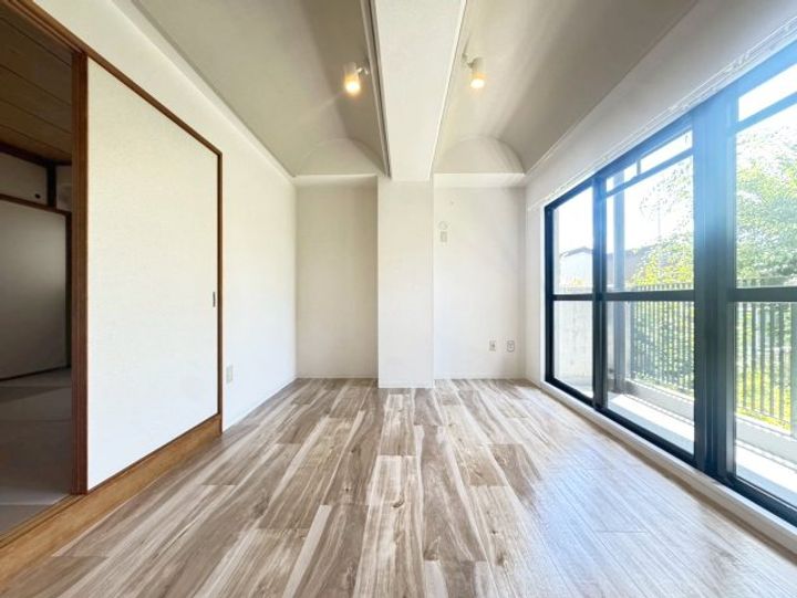 ラジュニール春日丘の内装