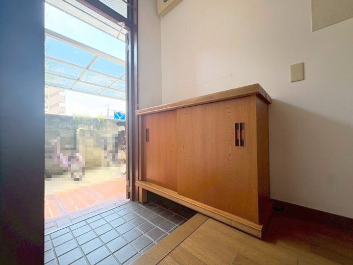 フォレストテラス箕面の玄関