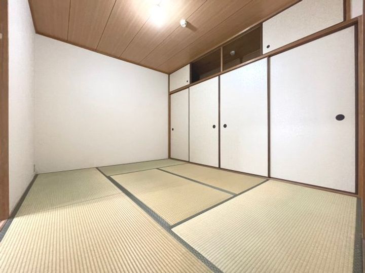 メゾンドゥアテリアの内装