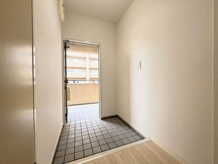 センチュリー上山手の玄関