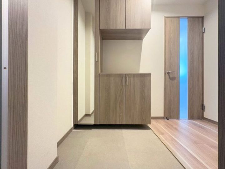 マンションコメットの玄関