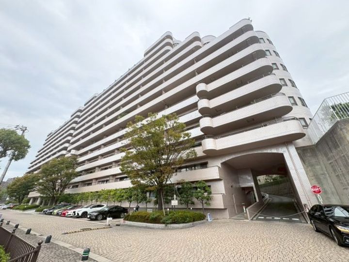 イトーピア千里万博公園の外観