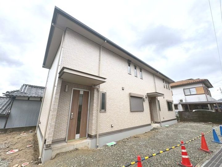 大阪府箕面市坊島1丁目(一戸建)の賃貸物件の玄関