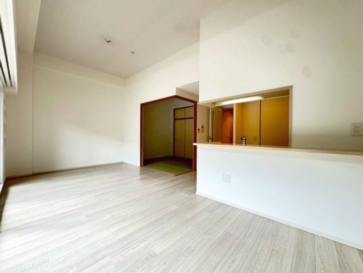 リバーガーデン千里中央あかり絵のみちの居間