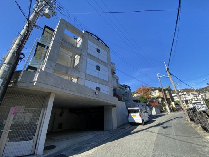 ホープ芦屋の外観