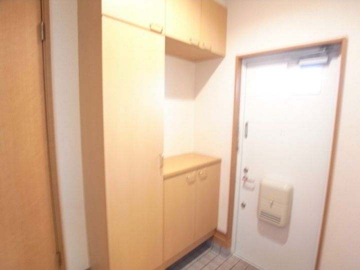 パインガーデン芦屋川PH Ⅱの玄関