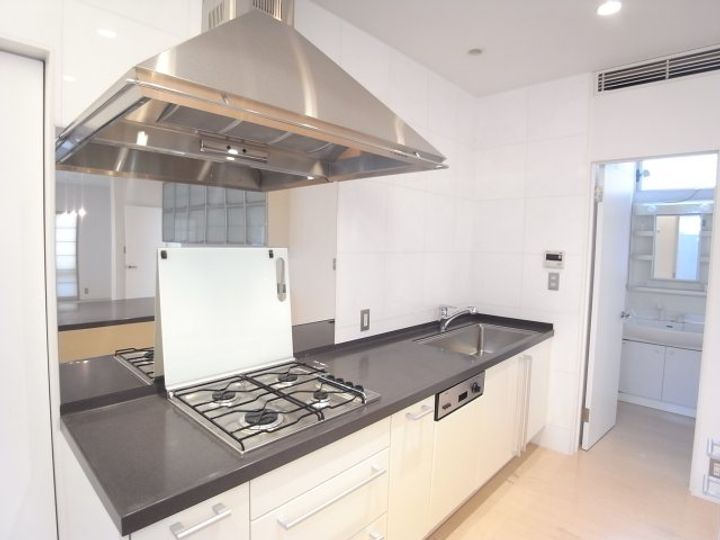 兵庫県芦屋市大原町(一戸建)の賃貸物件のキッチン