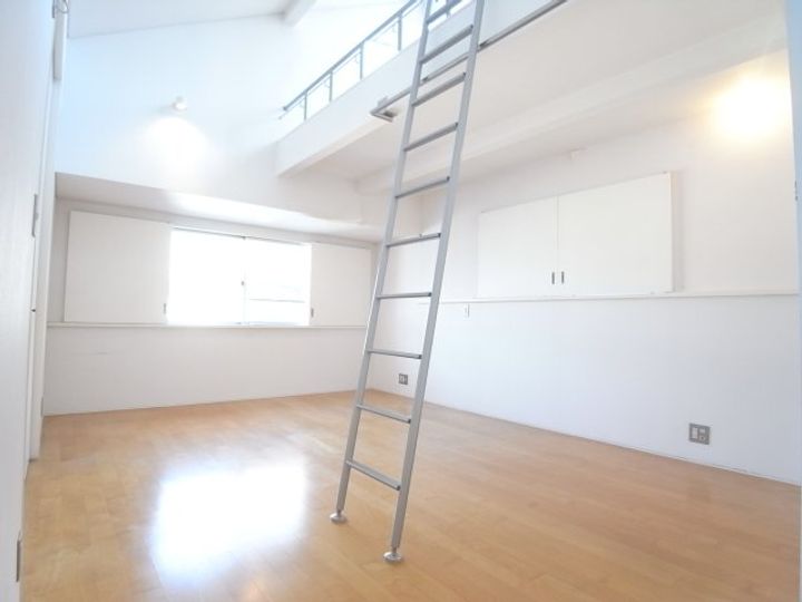 兵庫県芦屋市大原町(一戸建)の賃貸物件の居間