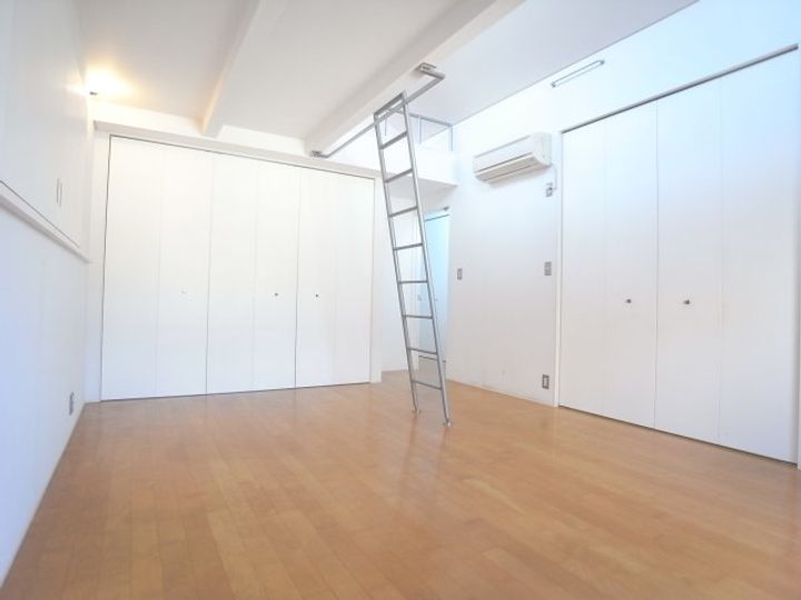 兵庫県芦屋市大原町(一戸建)の賃貸物件の居間