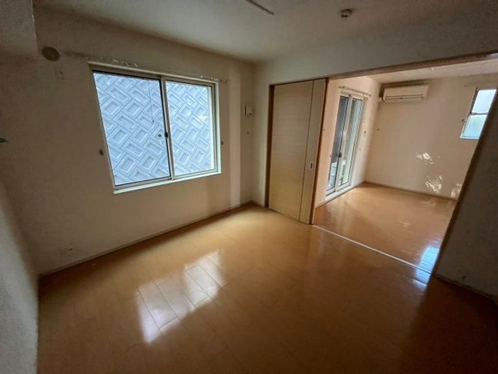 舞子坂ヒルズⅡの居間