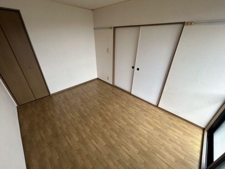 エクセルハイツ桃山の居間